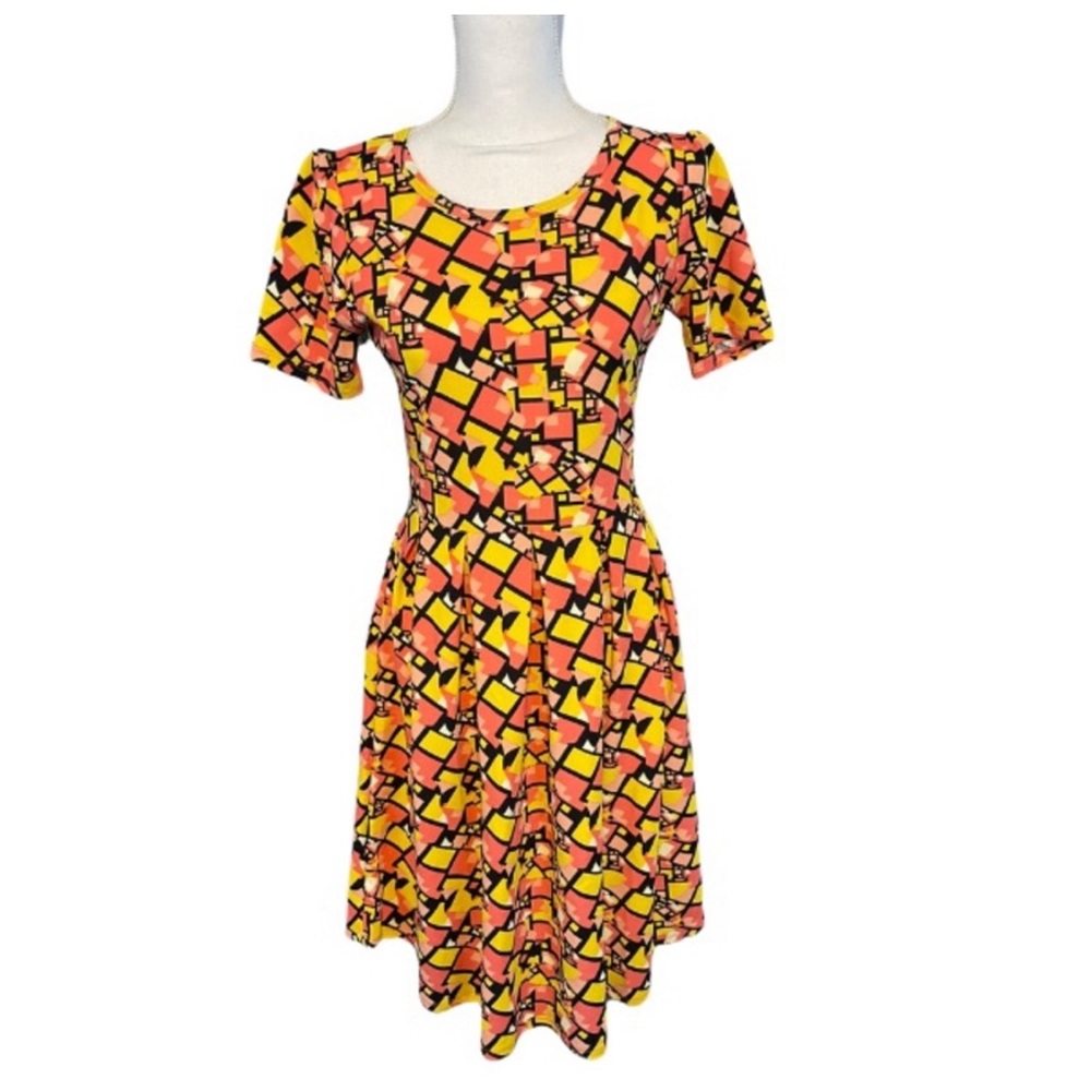 NWT LuLaRoe Pink and Yellow Geometric Pattern